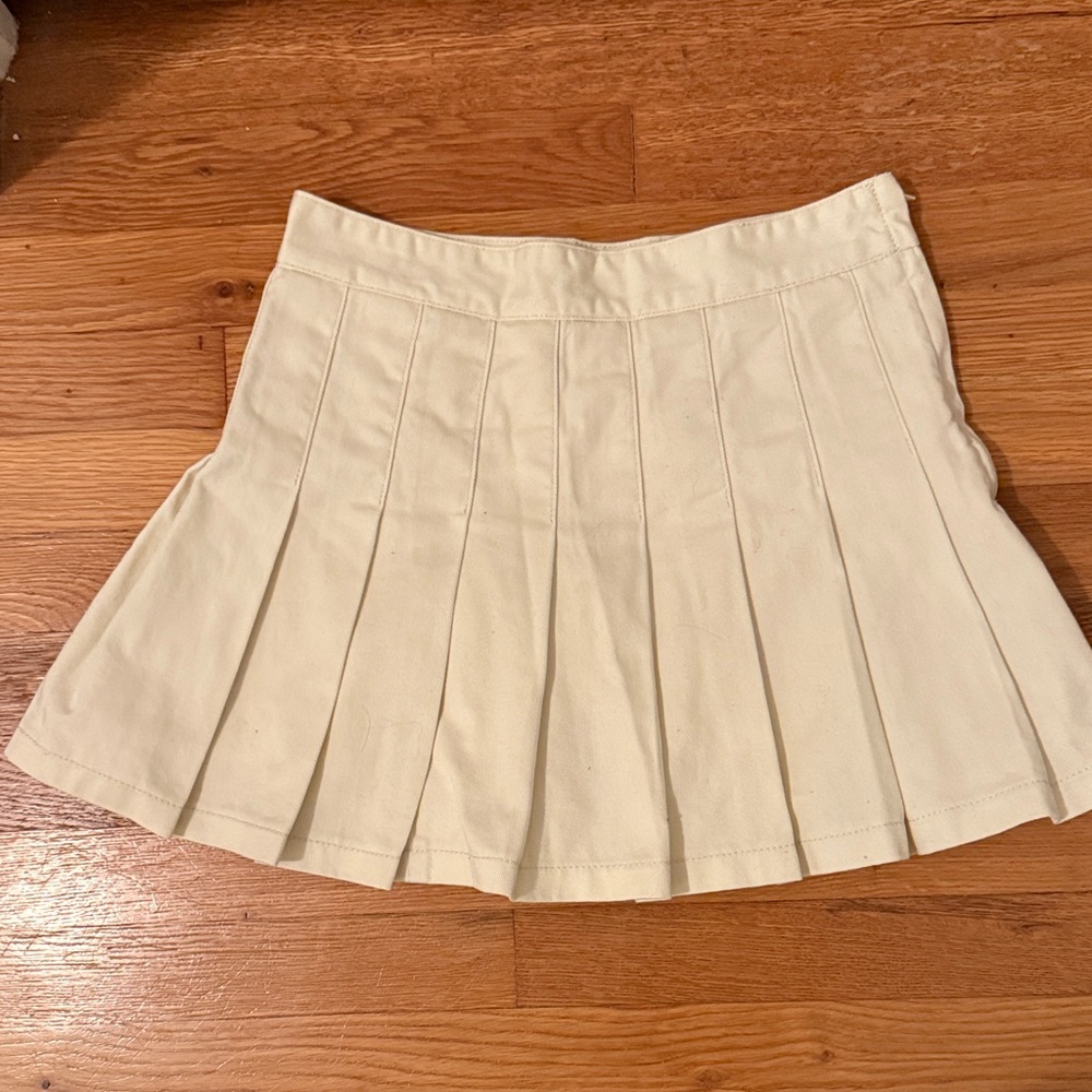 Cream Pleated Women's Skort J Galt